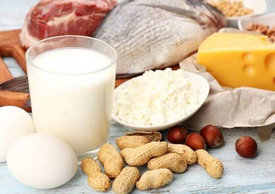 Dairy products, fish, meat, nuts and eggs - the diet of the protein diet