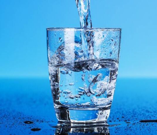 Drinking water is the principle to lose weight in a week